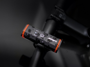 Kvalitní bytelné přední světlo