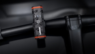 Kvalitní bytelné přední světlo